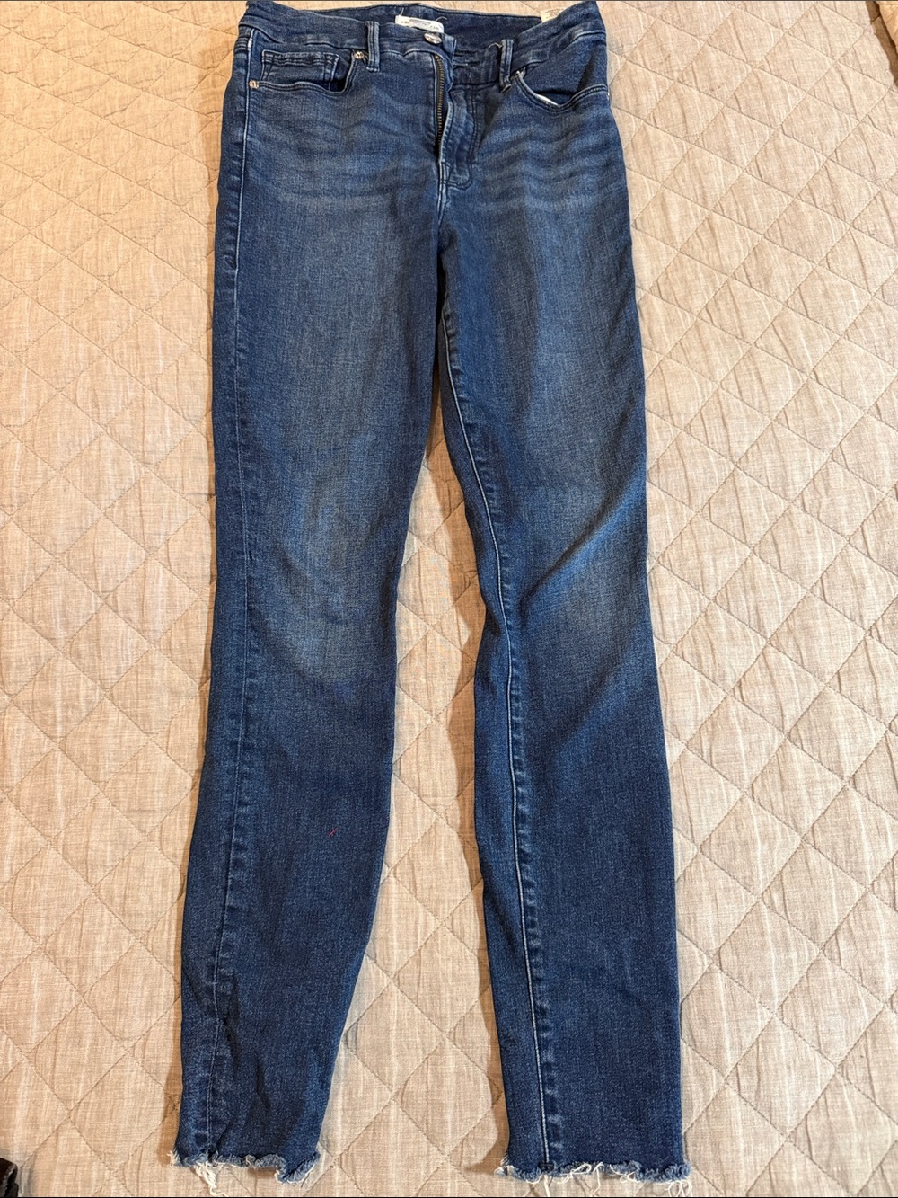 Good American Dark Blue Skinny Jeans with Raw Hem